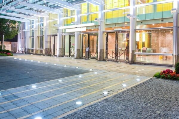 8 Commercial Outdoor Lighting Ideas For Businesses Outdoor Lighting Ideas